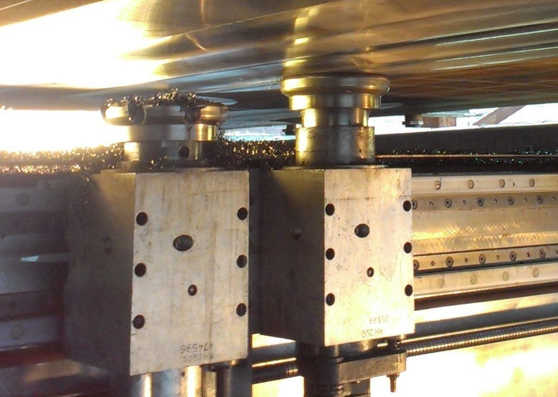 Reekie-ISM-Milling-2-aspect-ratio-400-285